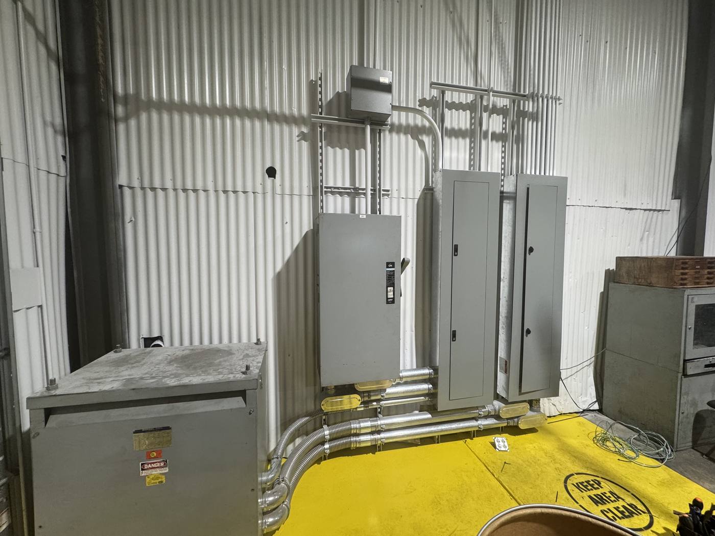 Industrial service equipment, disconnects and panelboards
