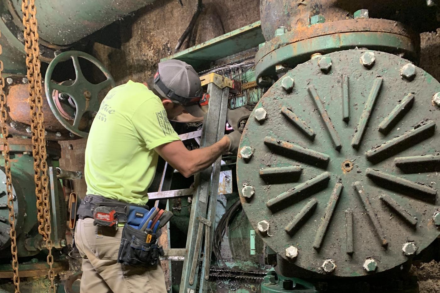 Pump station work — controls on a municipal-scale installation — United Electric Service, Lebanon MO