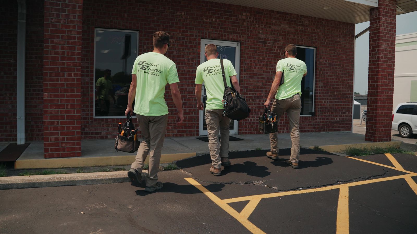 Pulling tools for a call — United Electric Service, Lebanon MO